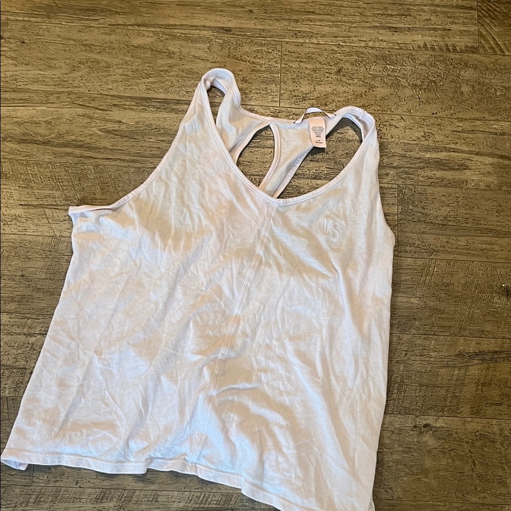 Victoria's Secret  Tank tap